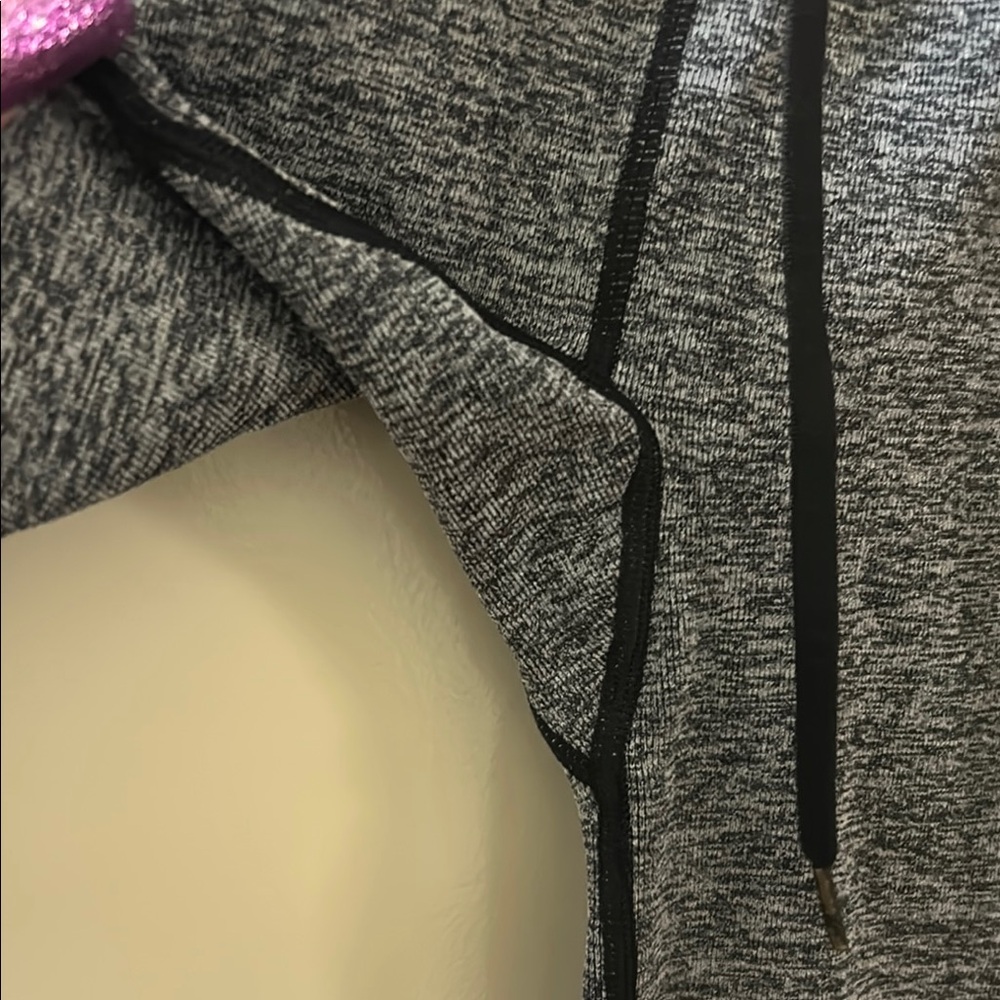 PINK Victoria's Secret Gray and Black Leggings with Wide Waistband - Picture 8 of 8